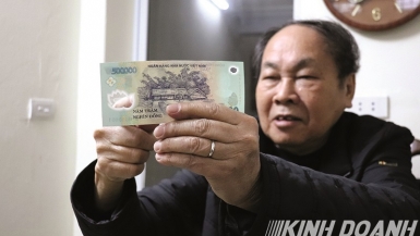 Gặp “cha đẻ” các mẫu tiền Việt Nam