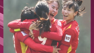 Đội tuyển nữ Việt Nam được tặng huân chương Lao động hạng nhất