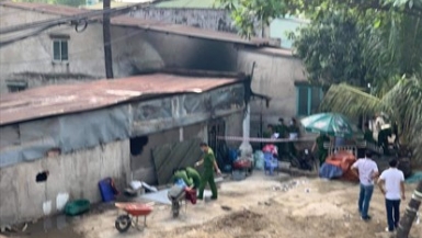 Chính quyền và người dân hỗ trợ gia đình các nạn nhân trong vụ cháy làm 6 người chết