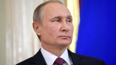 Sóng gió bủa vây Tổng thống Nga ngay sau khi đắc cử