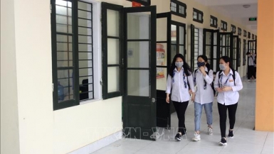 Dịch COVID-19: Học sinh không đến trường nếu còn nguy cơ