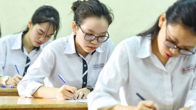 Tăng tốc ôn tập cho học sinh thi tốt nghiệp Trung học phổ thông năm 2021