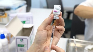 Ban hành Nghị quyết về việc mua vắc-xin phòng Covid-19