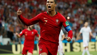 WORLD CUP 2018: Cú hat-trick giúp Ronaldo đi vào lịch sử