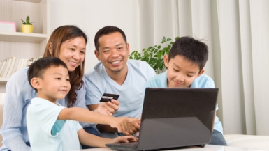 Ưu đãi lên đến 70% khi mua sắm online trong Ngày hội Gia đình Việt 28/6/2019
