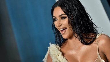 Siêu sao Kim Kardashian West làm podcast độc quyền với Spotify