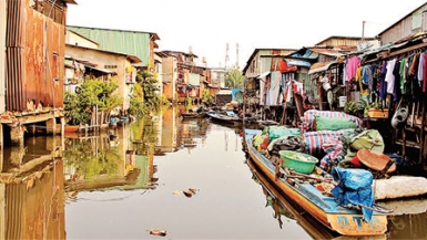 TP Hồ Chí Minh: Kiên quyết xử lý tình trạng lấn chiếm kênh, rạch