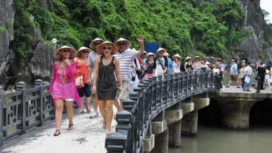 Lượng khách quốc tế đến Việt Nam tiếp tục tăng