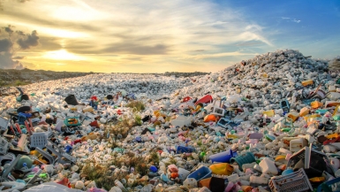 Liệu có “con đường tơ lụa” nào trên hành trình tái chế rác thải nhựa?