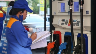 Giá xăng ổn định, giá dầu diesel tăng nhẹ