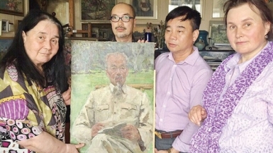 Bức tranh sơn dầu hiếm hoi về Bác Hồ của một hoạ sỹ Nga