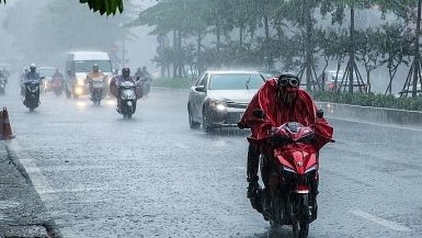 Bắc Bộ tiếp tục có mưa lớn, đề phòng lốc sét và gió giật mạnh