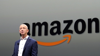 Ông chủ Amazon là người đầu tiên sở hữu tài sản ròng hơn 200 tỷ USD