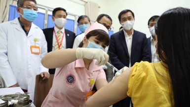Vắc-xin phòng Covid-19 “made in Vietnam”: Tận tâm, quyết liệt vì đồng bào