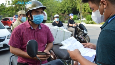 Hà Nội bỏ quy định người đi đường phải có lịch trực, lịch làm việc