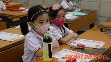 Thành phố Hồ Chí Minh miễn học phí cho học sinh công lập