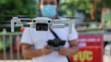 Huyện Mê Linh dùng flycam giám sát khu vực cách ly