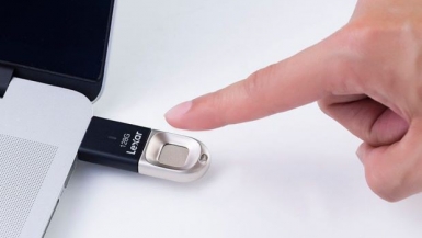 Xuất hiện USB tích hợp công nghệ cảm biến vân tay
