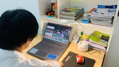 Hỗ trợ học sinh, sinh viên có hoàn cảnh khó khăn mua máy tính học trực tuyến