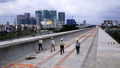 Vòng luẩn quẩn “đội giá, trễ hẹn”