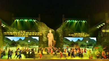 ‘Qua những miền di sản Việt Bắc’ hút 40.000 khách đến Cao Bằng