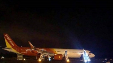 Máy bay gặp sự cố tại sân bay Buôn Ma Thuột, hành khách được lệnh thoát hiểm khẩn cấp