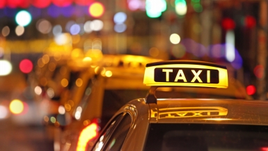 Thủ tướng: Không để xảy ra tiêu cực, lợi ích nhóm trong quản lý taxi công nghệ