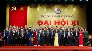 Thường trực Ban Bí thư Võ Văn Thưởng:   
 Phấn đấu để Hội Nhà báo Việt Nam thực sự là ‘ngôi nhà chung ấm áp’ của hội viên