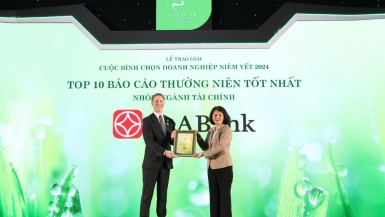 SeABank dẫn đầu Top 10 doanh nghiệp Quản trị công ty tốt nhất (Midcap) tại VLCA 2024