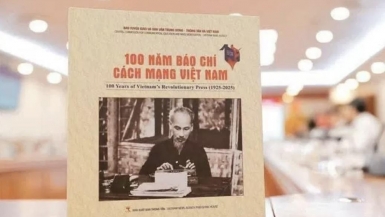 Ra mắt Sách ảnh “100 năm Báo chí Cách mạng Việt Nam (1925-2025)”