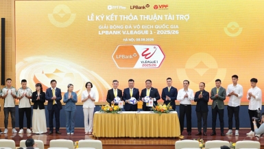 LPBank tiếp tục đồng hành cùng Giải Bóng đá vô địch quốc gia V.League mùa thứ 2 liên tiếp