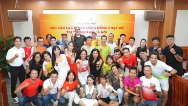 Giải Marathon quốc tế Hà Nội Techcombank lan tỏa tinh thần vượt trội qua các hoạt động gặp gỡ cộng đồng chạy bộ tại miền Bắc