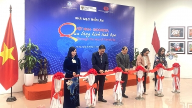 Khai mạc Triển lãm ảnh nghệ thuật “Việt Nam - Indonesia: Qua lăng kính tình bạn”