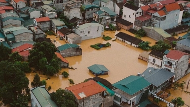 Thủ tướng chỉ đạo tập trung ứng phó lũ lớn, đảm bảo an toàn đê điều