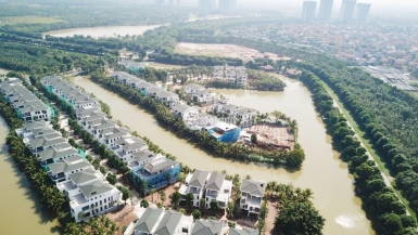 Giao dịch biệt thự, nhà phố ở TP.HCM và vùng ven gần như “có như không”