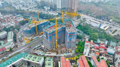 Gần 50.000 căn chung cư sẽ “chào sàn” Hà Nội 2 năm tới, chuyên gia vẫn dự báo giá khó giảm