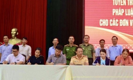 Đắk Lắk: Gần 100 doanh nghiệp ký cam kết chấp hành quy định về hoạt động vận tải đường bộ