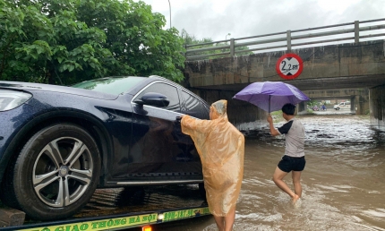 Những điểm giao thông ngập, úng ở Hà Nội sau ngày mưa bão đầu tiên
