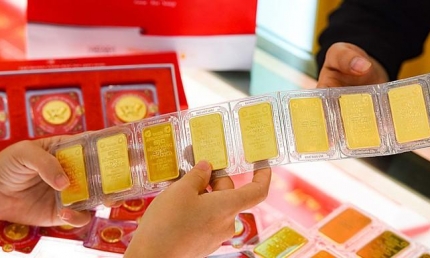Giá vàng bứt phá mạnh, tăng hơn 32,8% chỉ trong 4 tháng