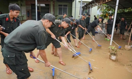Khẩn trương khắc phục hậu quả, khôi phục sản xuất và ổn định đời sống người dân sau mưa lũ