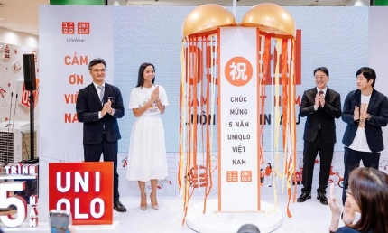 UNIQLO chinh phục khách hàng bằng chất lượng cùng cam kết phát triển bền vững