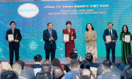 Năm thứ 3 liên tiếp, Signify nhận giải thưởng hiệu suất năng lượng cao nhất