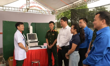 Hơn 1.000 thanh niên công nhân Nghệ An được khám, phát thuốc miễn phí