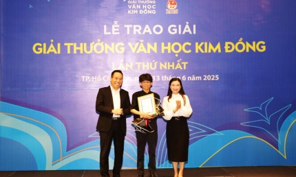 NXB Kim Đồng trao Giải thưởng Văn học Kim Đồng lần thứ nhất