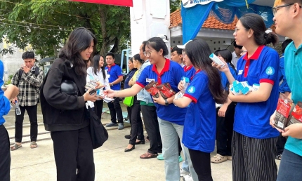 Tiếp sức mùa thi 2025: Ứng dụng công nghệ, lan tỏa tinh thần tình nguyện