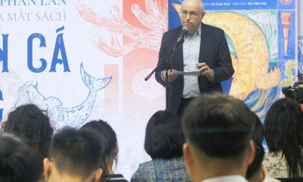 Ra mắt cuốn sách Nàng tiên cá cuối cùng của nữ nhà văn Phần Lan nổi tiếng