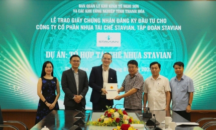 Stavian nhận giấy chứng nhận đầu tư Dự án tổ hợp tái chế nhựa tại Thanh Hoá