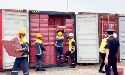 Hải quan bắt giữ nhiều lô hàng xuất khẩu có dấu hiệu giả mạo xuất xứ Việt Nam trong tháng 7/2025