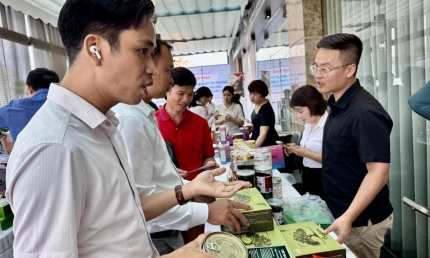 Ứng dụng công nghệ nhằm cải thiện năng lực cạnh tranh của hàng Việt