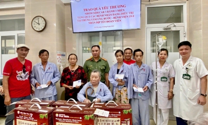 Bệnh viện 19-8 mang Tết Trung thu ấm áp đến với bệnh nhân khó khăn